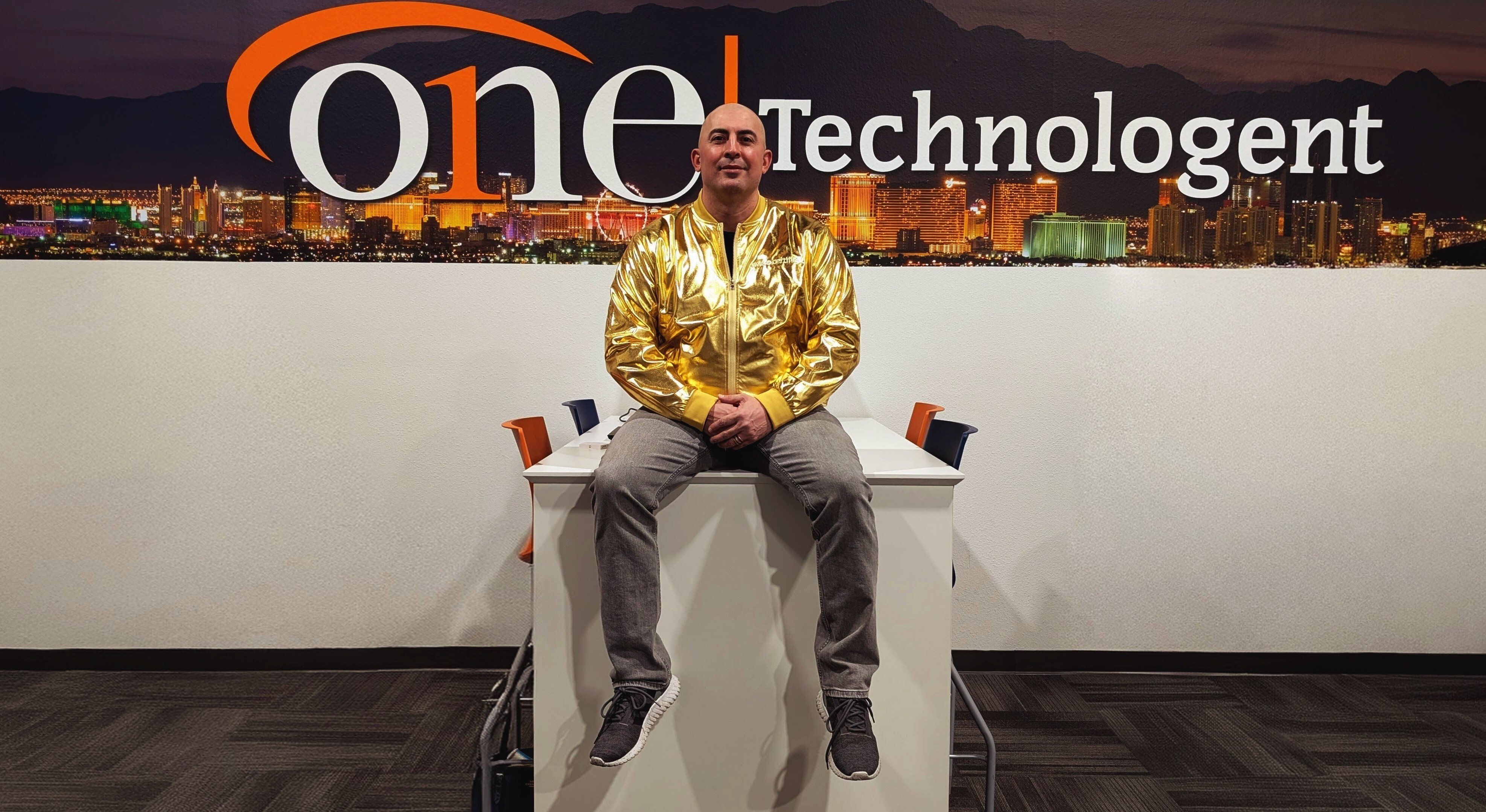 Ernesto-Golden-Jacket