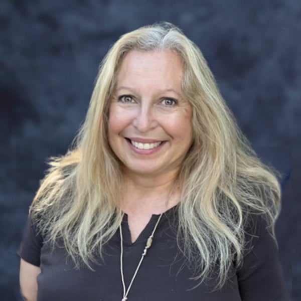 Tammy-Headshot_2025-2
